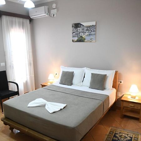 Guesthouse Leo Berat Extérieur photo